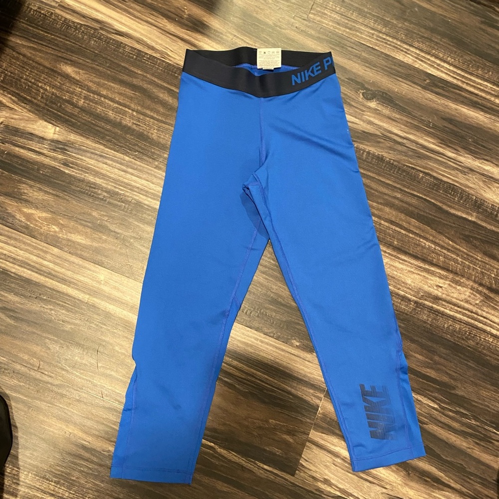 Blue Nike leggings